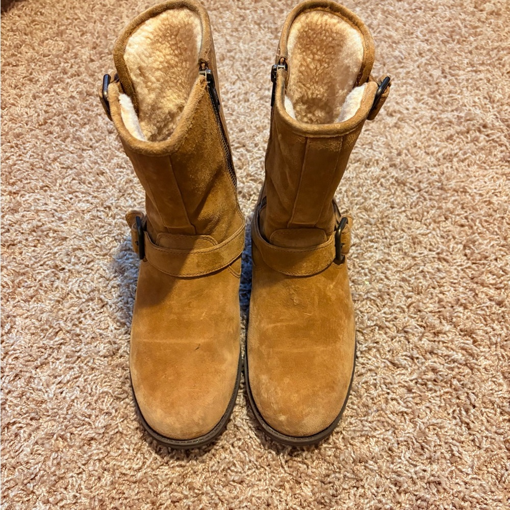 UGG Tan Shearling Boots with Buckle - Picture 4 of 6